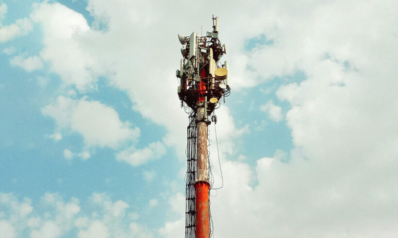 Antenne relais et précaution : (pour) un regard profane sur le risque … Antenne relais et précaution : (pour) un regard profane sur le risque …