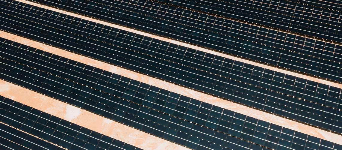 centrale photovoltaïque désert