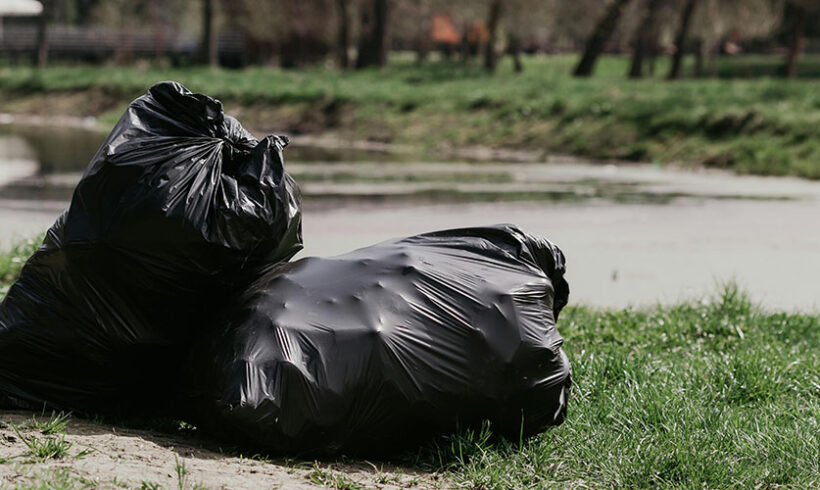 Police des déchets : la responsabilité subsidiaire du propriétaire du terrain négligeant