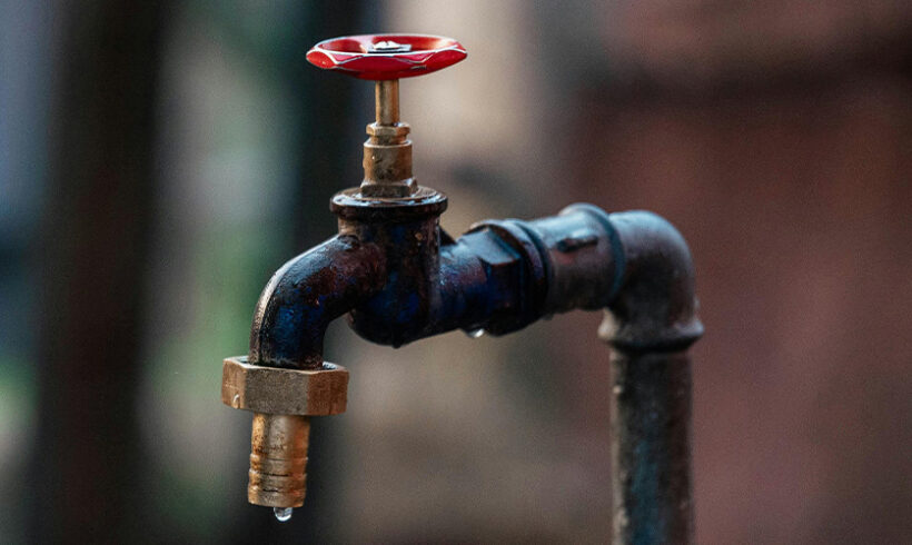 Le droit à l&rsquo;eau bientôt mis au régime sec ?