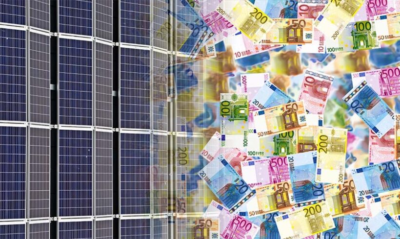 Photovoltaïque/ contrat de crédit affecté : l’obligation de vigilance de la banque avant le déblocage des fonds