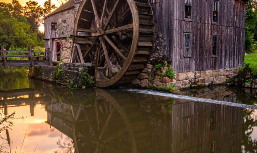 Eau: les installations bénéficiant d&rsquo;un droit fondé en titre sont soumis au régime des IOTA (CE, 2 décembre 2015, n°384204)