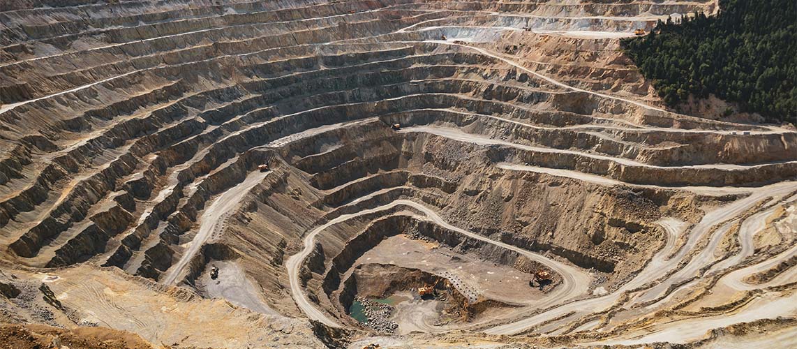 montagne mine extraction