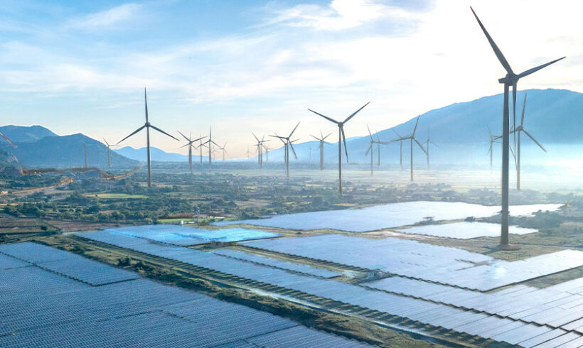 Éolien et solaire : vers une dispense communautaire d’évaluation environnementale ?