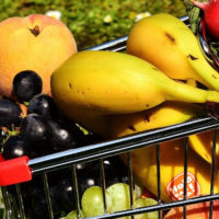 Interdiction des étiquettes non compostables sur les fruits et légumes : une mesure jugée conforme à la Constitution